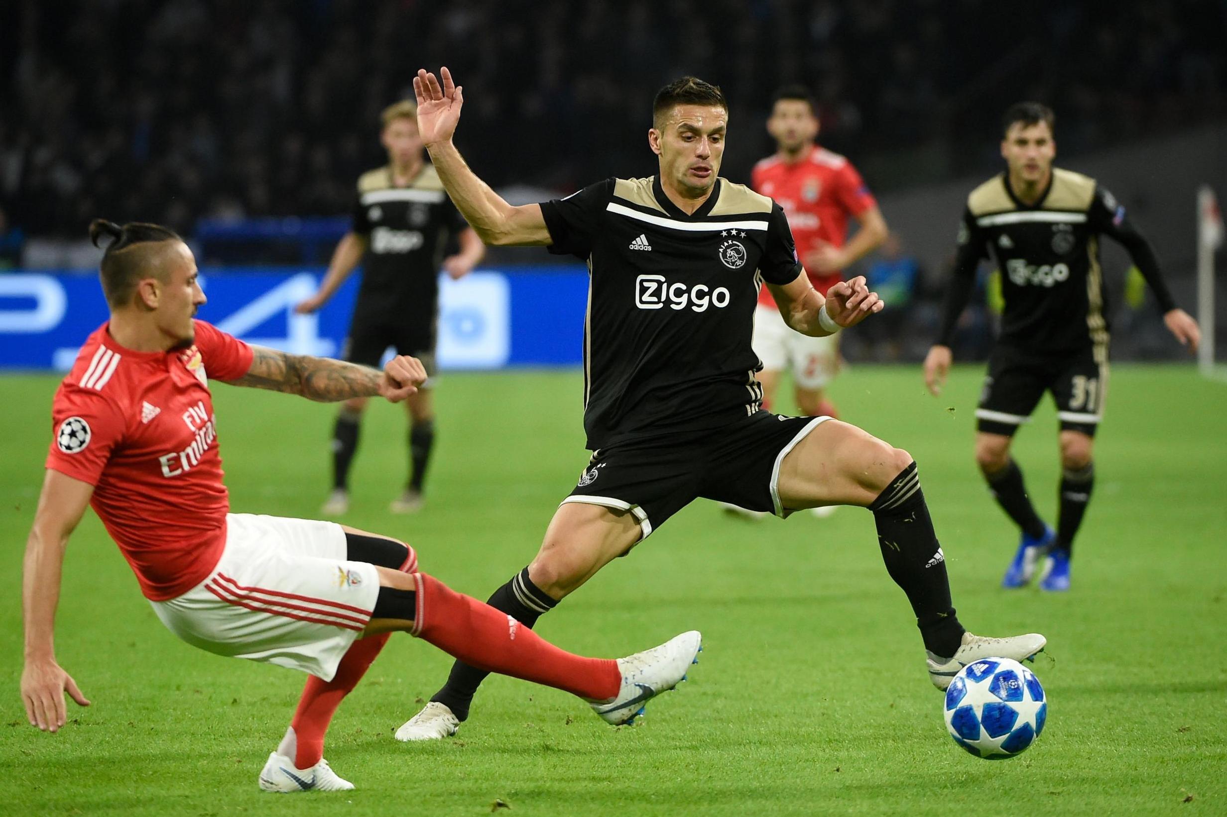 soi-keo-sl-benfica-vs-afc-ajax-vao-3h-ngay-24-2-2022-1